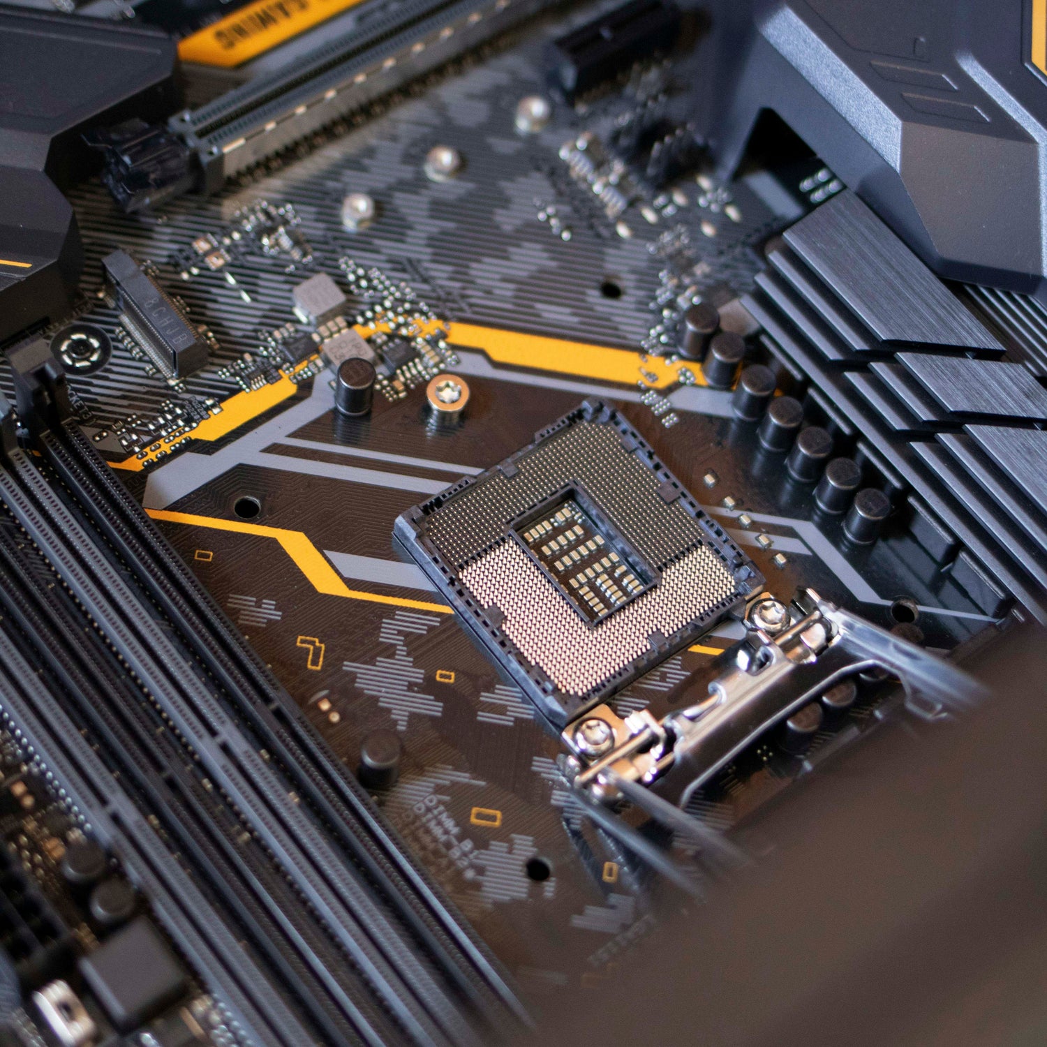 PC Motherboards | Reliable Foundations for Gaming & Workstations